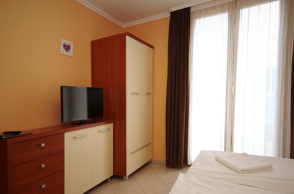Várárok Apartman Gyula Exterior foto