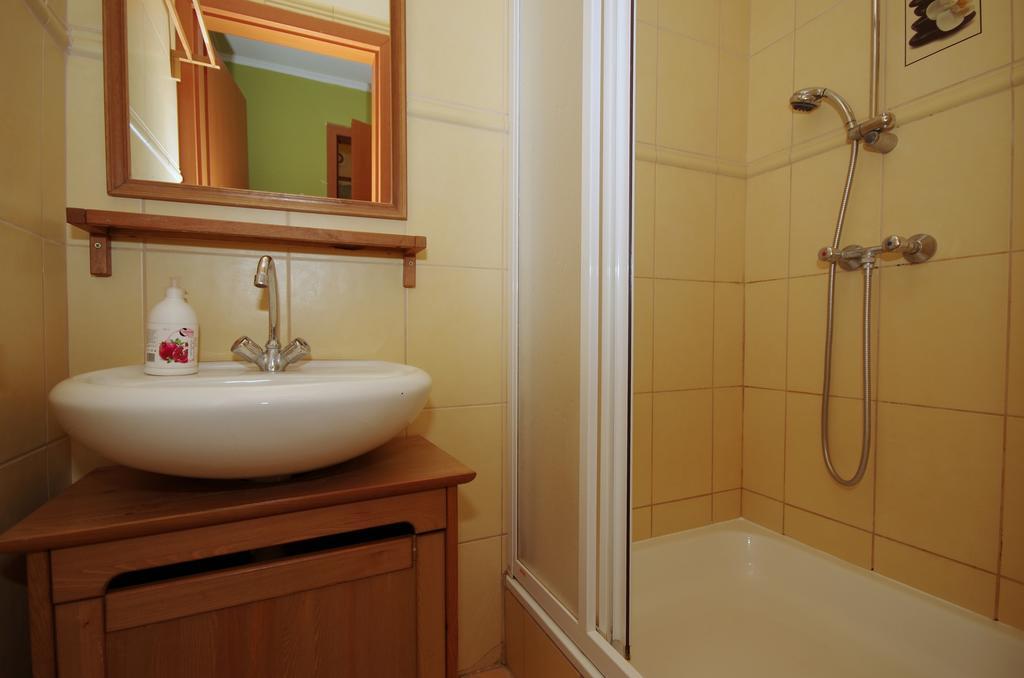 Várárok Apartman Gyula Exterior foto
