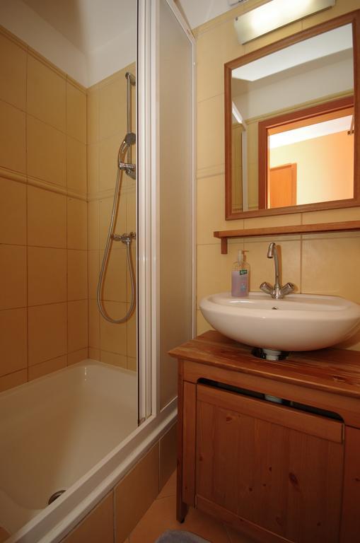 Várárok Apartman Gyula Exterior foto