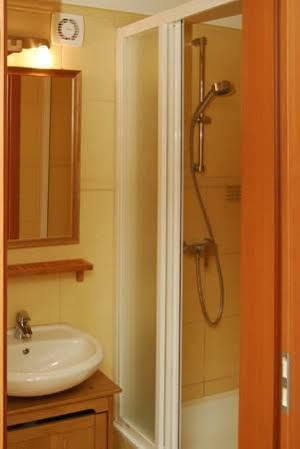 Várárok Apartman Gyula Exterior foto